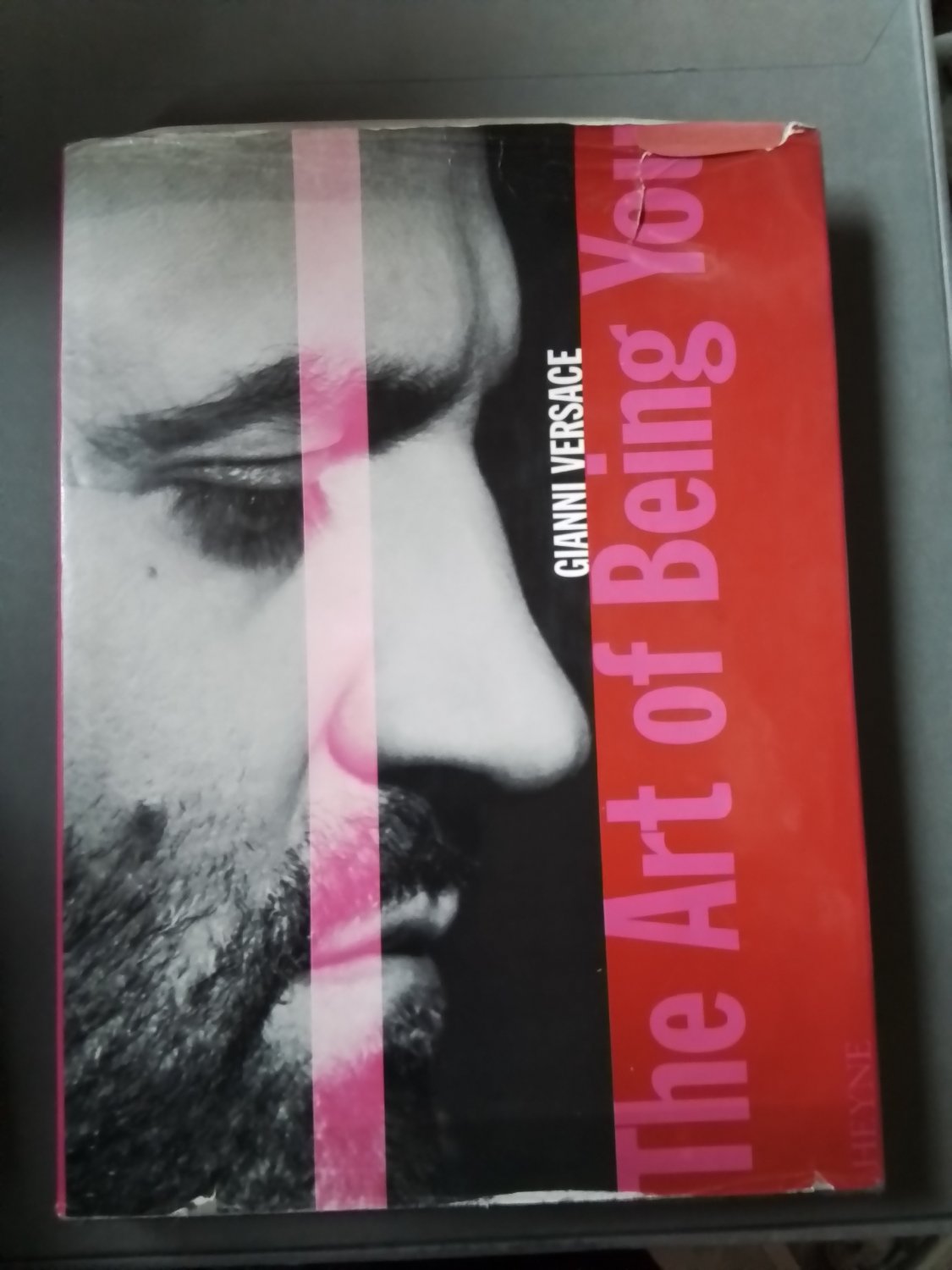 Versace Gianni, The Art of Being You“ – Bücher gebraucht